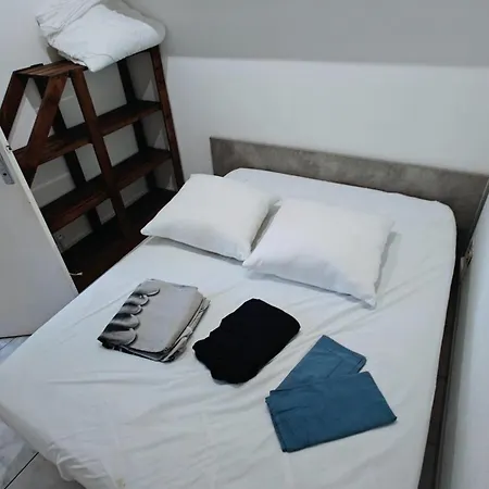 Pavillon 45m2, 2 Chambres, 1 Salon Cuisine, 1sdb לינה וארוחת בוקר *