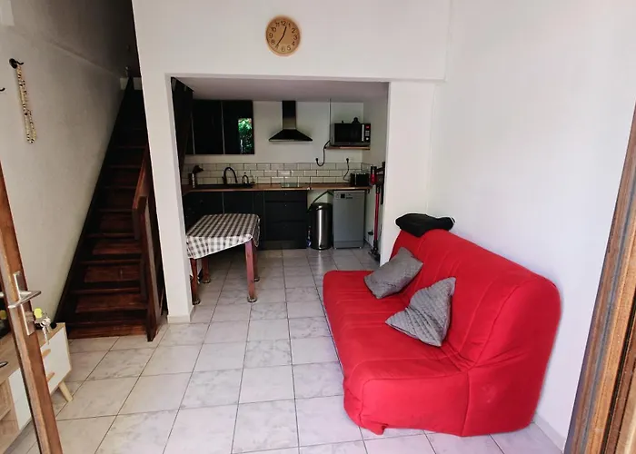 Pavillon 45m2, 2 Chambres, 1 Salon Cuisine, 1sdb *